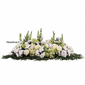 סידור שולחן לבן סידור שולחן לבן
